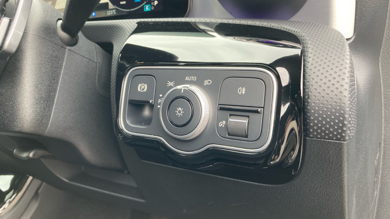 Mercedes-Benz CLA 180 AMG Line Premium Plus 4dr Tip Auto Petrol Saloon